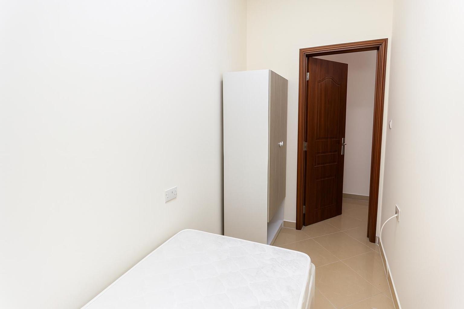 Nice Single Rooms For "Girls" Only In Dubai, Marina 외부 사진