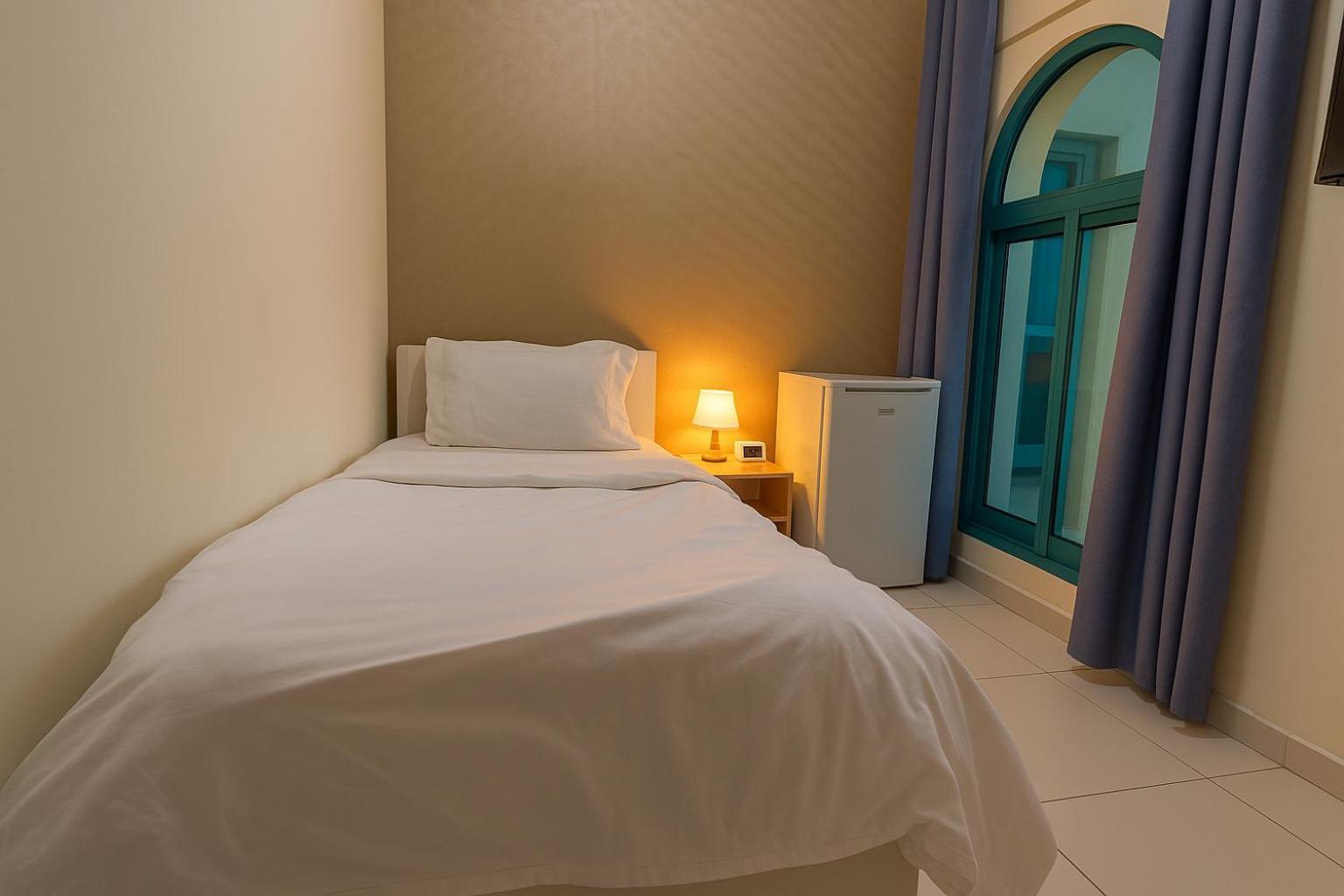 Nice Single Rooms For "Girls" Only In Dubai, Marina 외부 사진