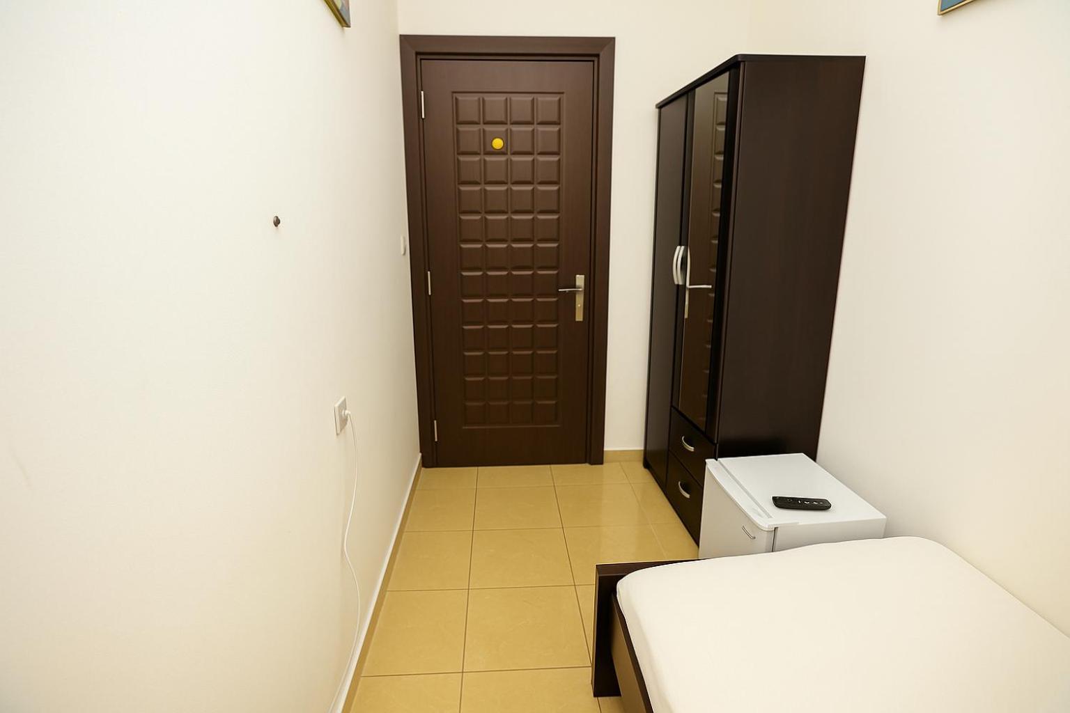 Nice Single Rooms For "Girls" Only In Dubai, Marina 외부 사진
