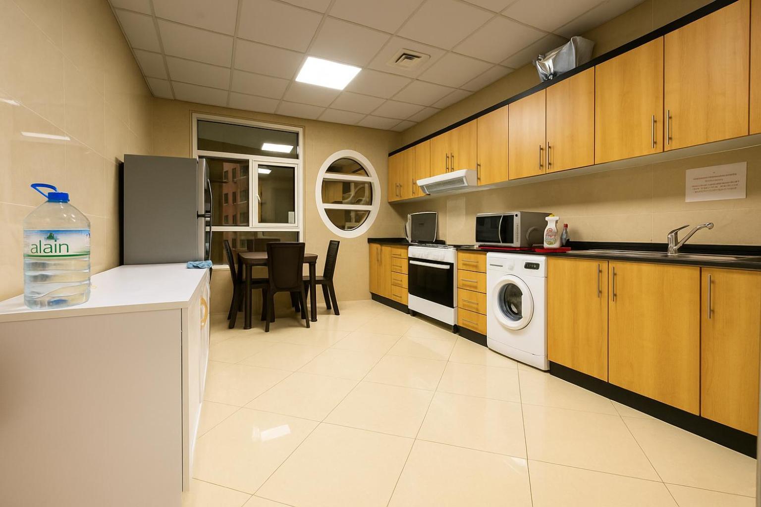 Nice Single Rooms For "Girls" Only In Dubai, Marina 외부 사진